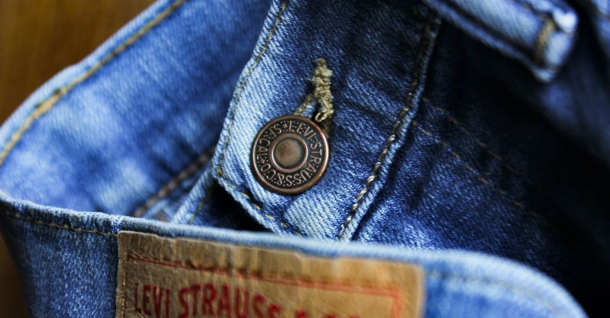 Jeans kürzen wie vom Profi: So bleibt der Originalsaum perfekt erhalten