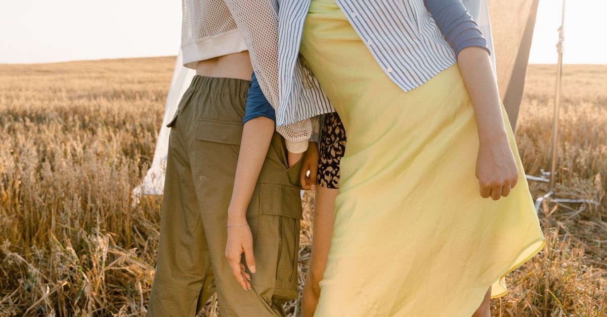 Leicht, luftig, stilvoll: So gelingt dir das perfekte Sommer-Layering