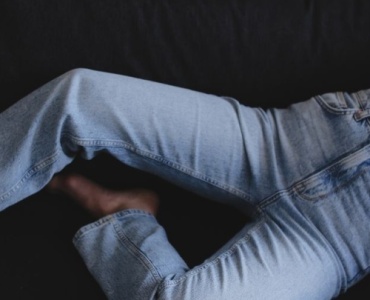 Straight-Leg-Jeans stylisch kombinieren: 10 Looks von casual bis chic
