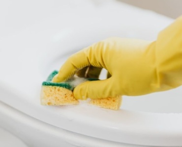Blitzsauberes Bad in Minuten: So reinigen Sie Ihr Badezimmer mit wenigen Handgriffen