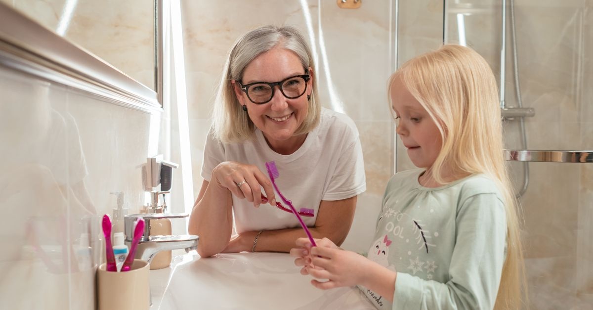 Sicherer Schutz für kleine Zähne: Wie Eltern die richtige Fluorid‑Empfehlung für Kinder finden