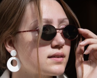 Perfekte Sonnenbrillen für runde Gesichter: So findest du die schmeichelhafteste Form